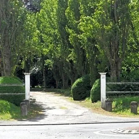 Bed and Breakfast Manoir Hubert 3*