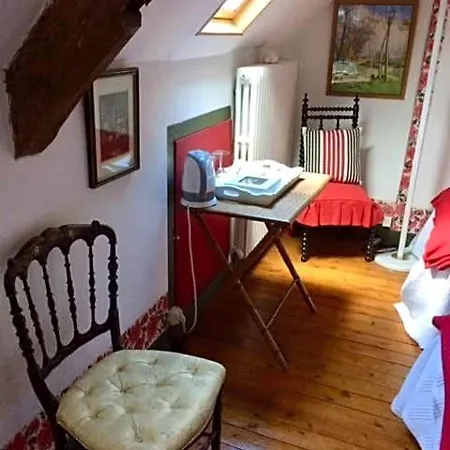 Manoir Hubert Bed and Breakfast