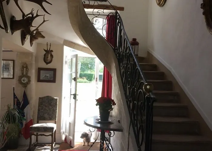 ベッド・アンド・ブレックファスト Manoir Hubert 3*